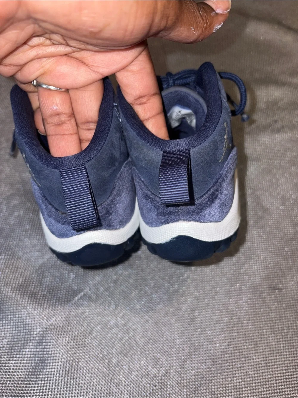 Jordan 11 Retro Midnight Navy size 9c